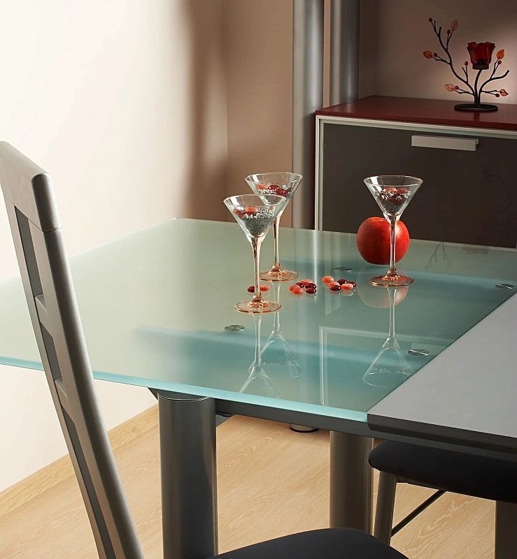 Стекло для мебели